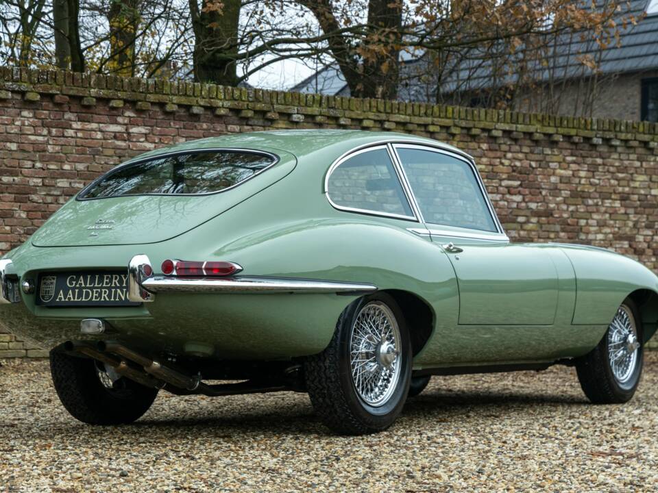 Afbeelding 40/50 van Jaguar E-Type 4.2 (1967)