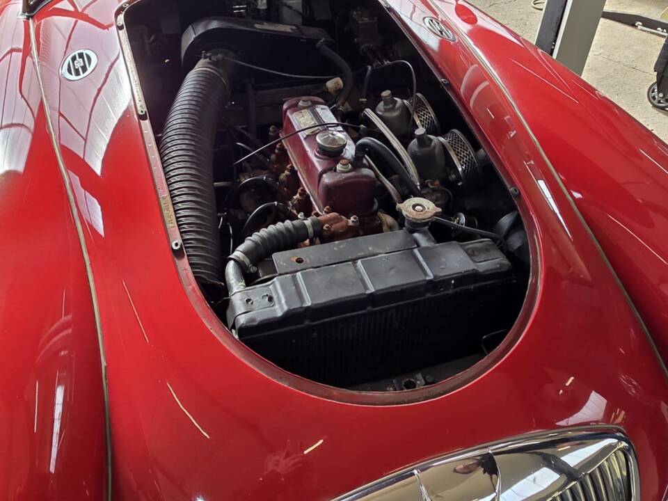 Image 12/17 of MG MGA 1500 (1959)