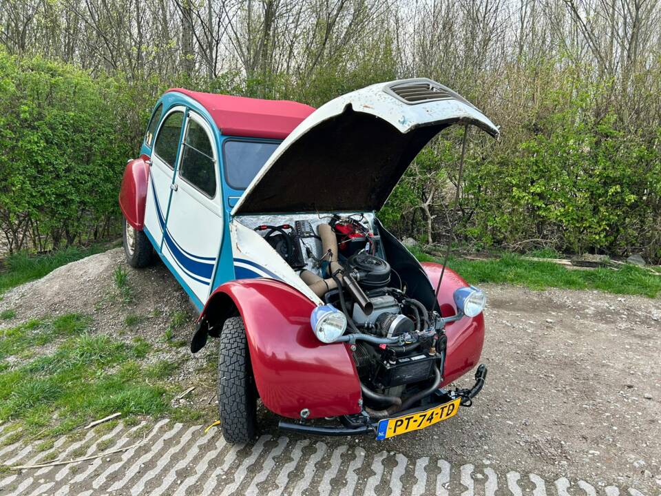 Image 4/13 of Citroën 2 CV 6 (1986)