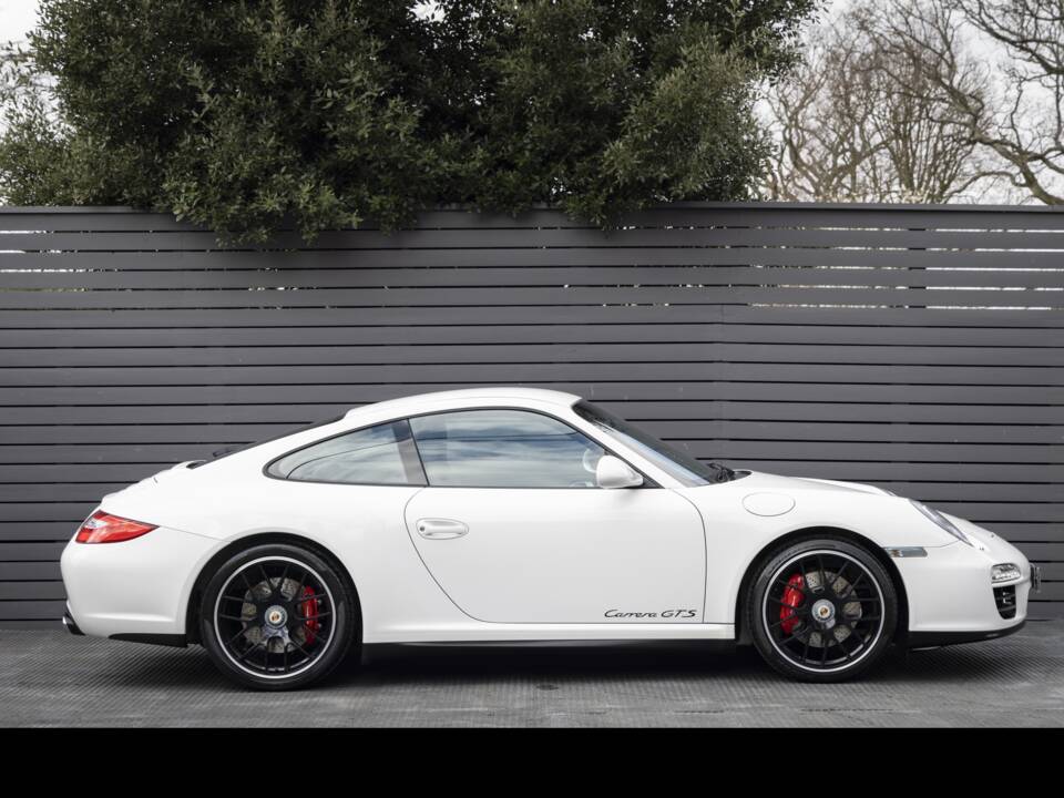 Immagine 5/25 di Porsche 911 Carrera GTS (2011)