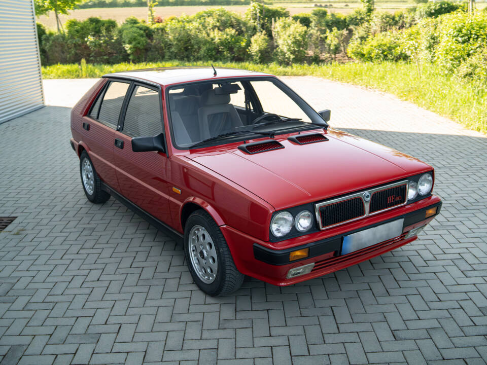 Bild 3/41 von Lancia Delta HF 4WD (1987)