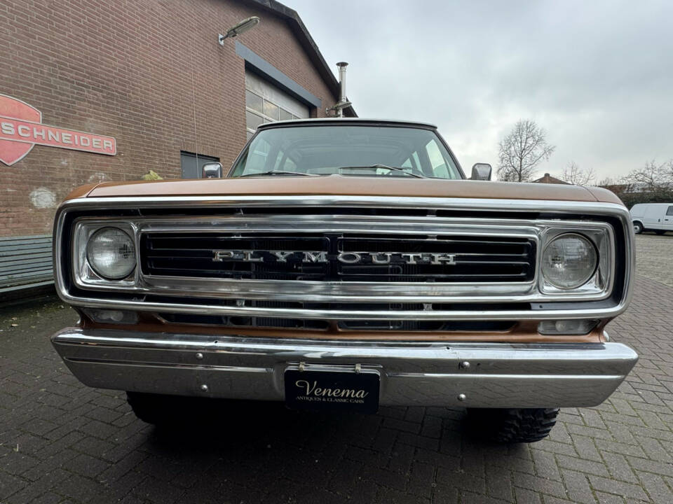 Image 16/22 of Dodge Ramcharger (1976)