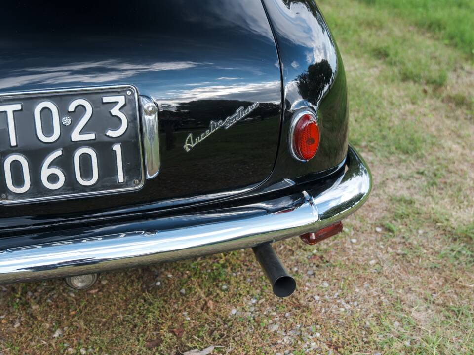 Image 21/97 of Lancia Aurelia B20 GT 2500 (1957)