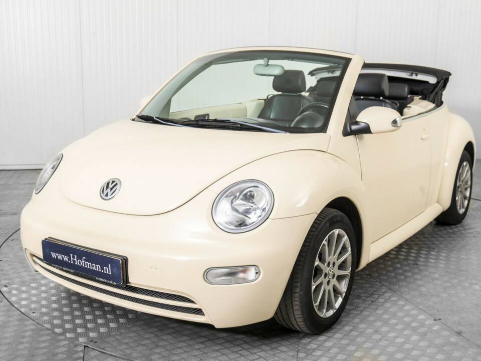 Imagen 15/48 de Volkswagen New Beetle 1.6 (2004)