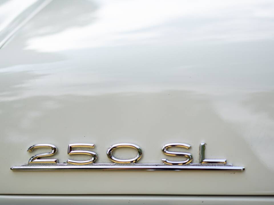 Image 23/46 de Mercedes-Benz 250 SL (1967)