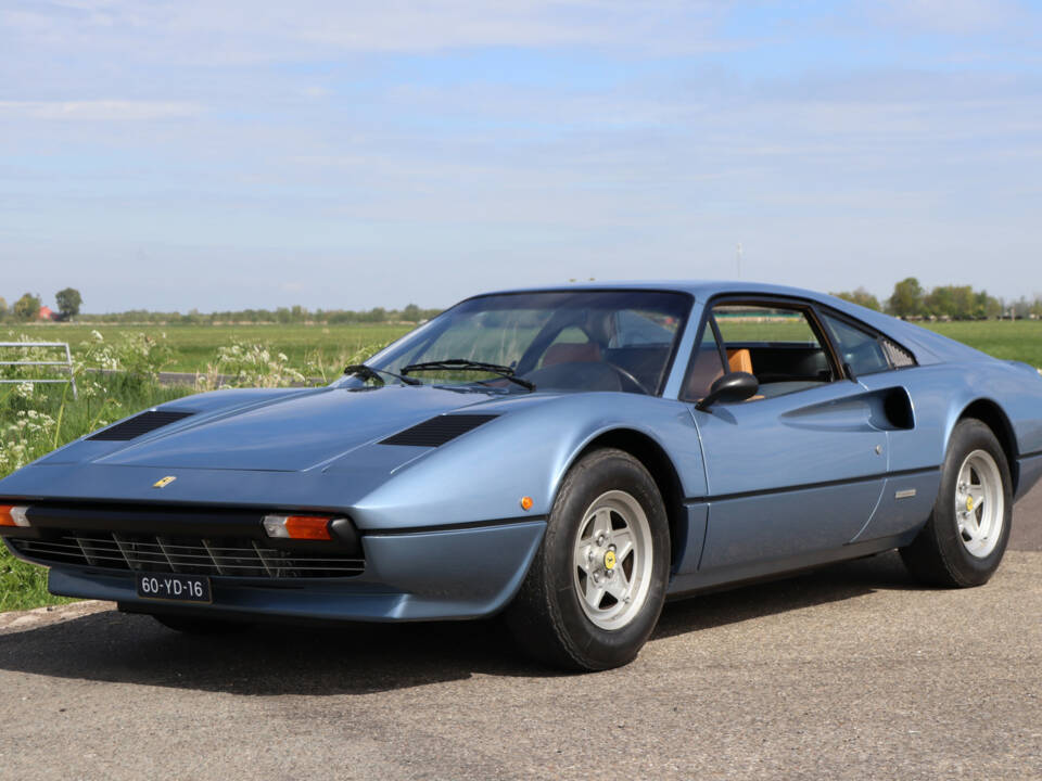 Image 17/50 of Ferrari 308 GTB (1976)