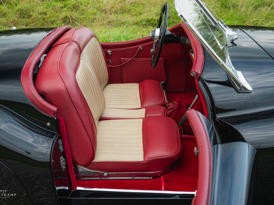 Immagine 14/21 di Jaguar XK 120 OTS (1951)