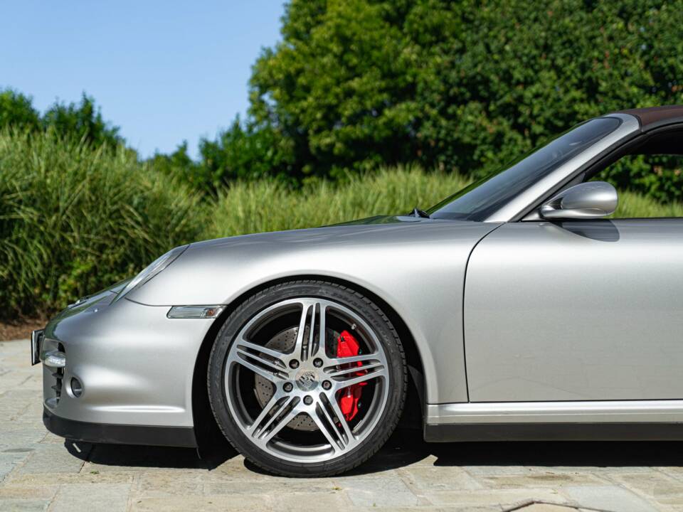Image 21/50 of Porsche 911 Turbo (2008)
