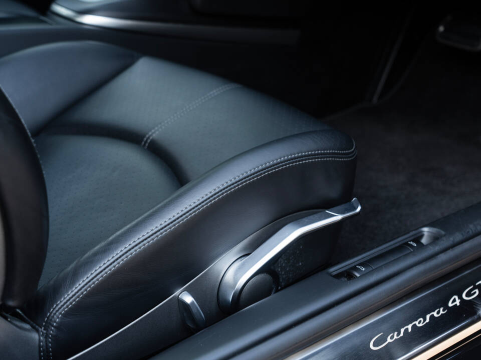 Imagen 51/51 de Porsche 911 Carrera 4 GTS (2012)