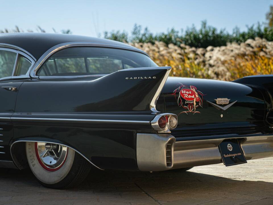 Bild 17/50 von Cadillac 60 Special Fleetwood (1958)