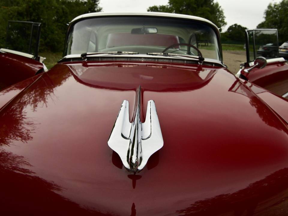 Image 33/50 of Cadillac 62 Coupe DeVille (1956)