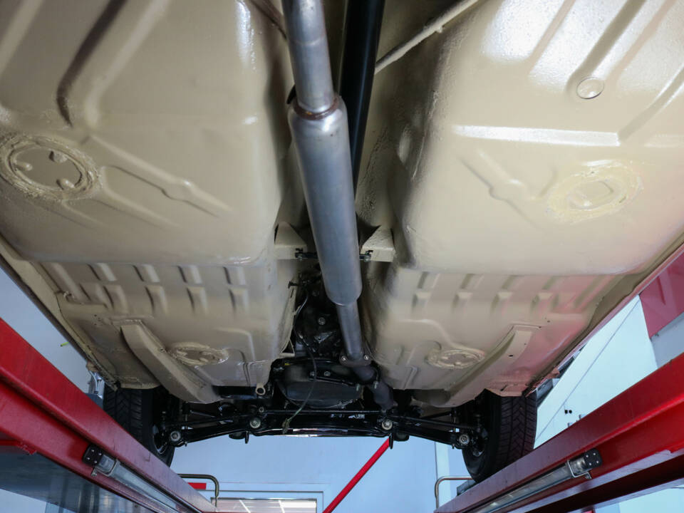Bild 18/20 von BMW 2002 (1971)