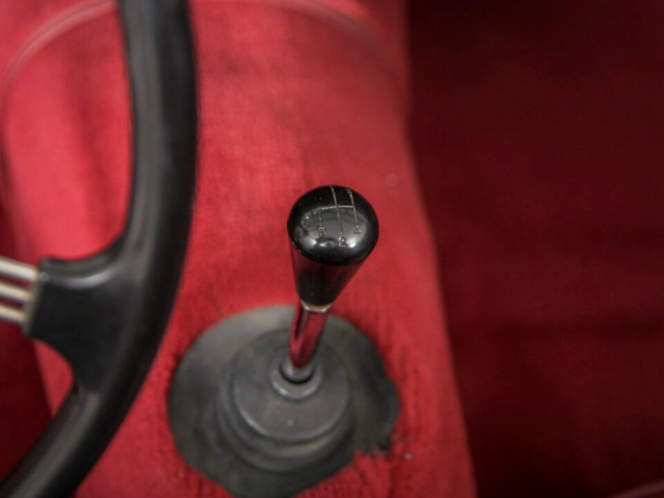 Image 31/50 of MG MGA 1500 (1957)