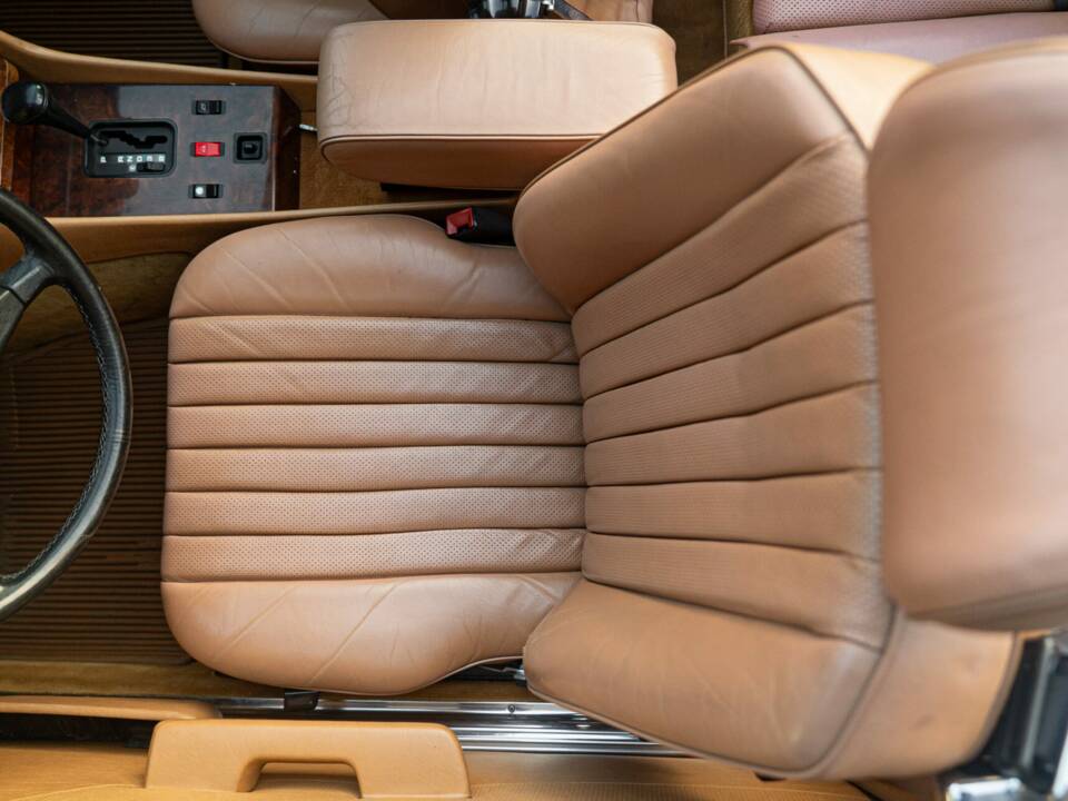 Image 34/50 de Mercedes-Benz 300 SL (1986)
