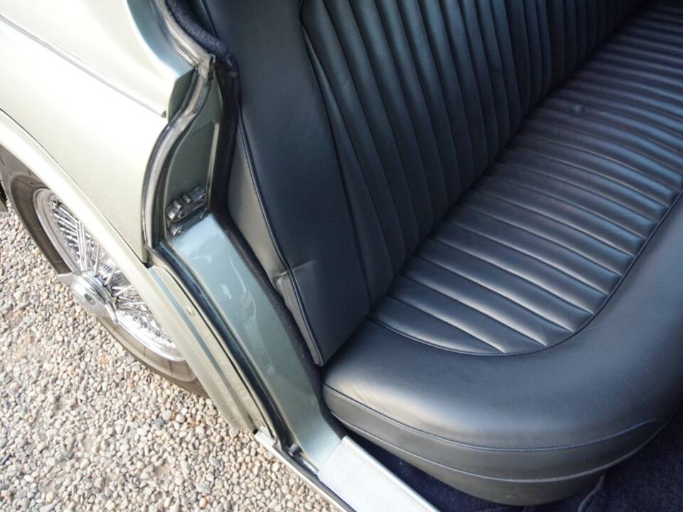 Bild 43/50 von Jaguar Mk II 3.4 (1964)