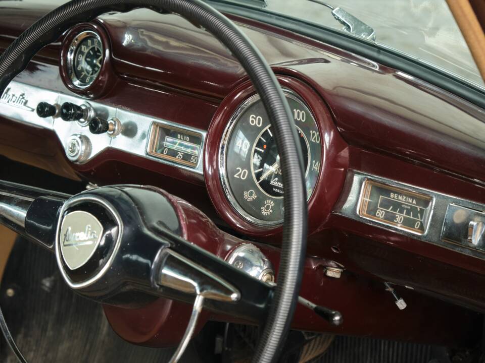 Image 40/50 of Lancia Aurelia B12 (1955)