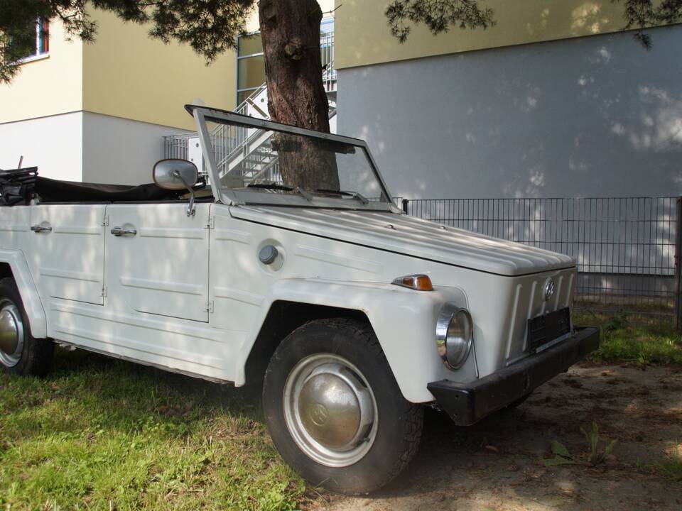 Image 2/12 of Volkswagen Thing 1600 (1971)