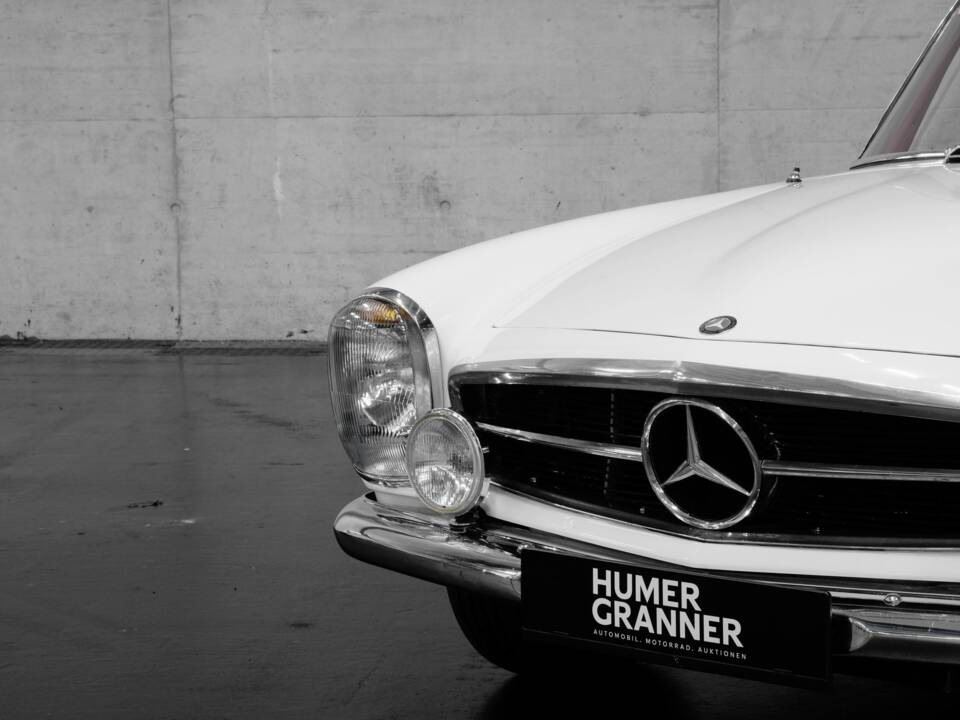 Immagine 11/40 di Mercedes-Benz 230 SL (1966)