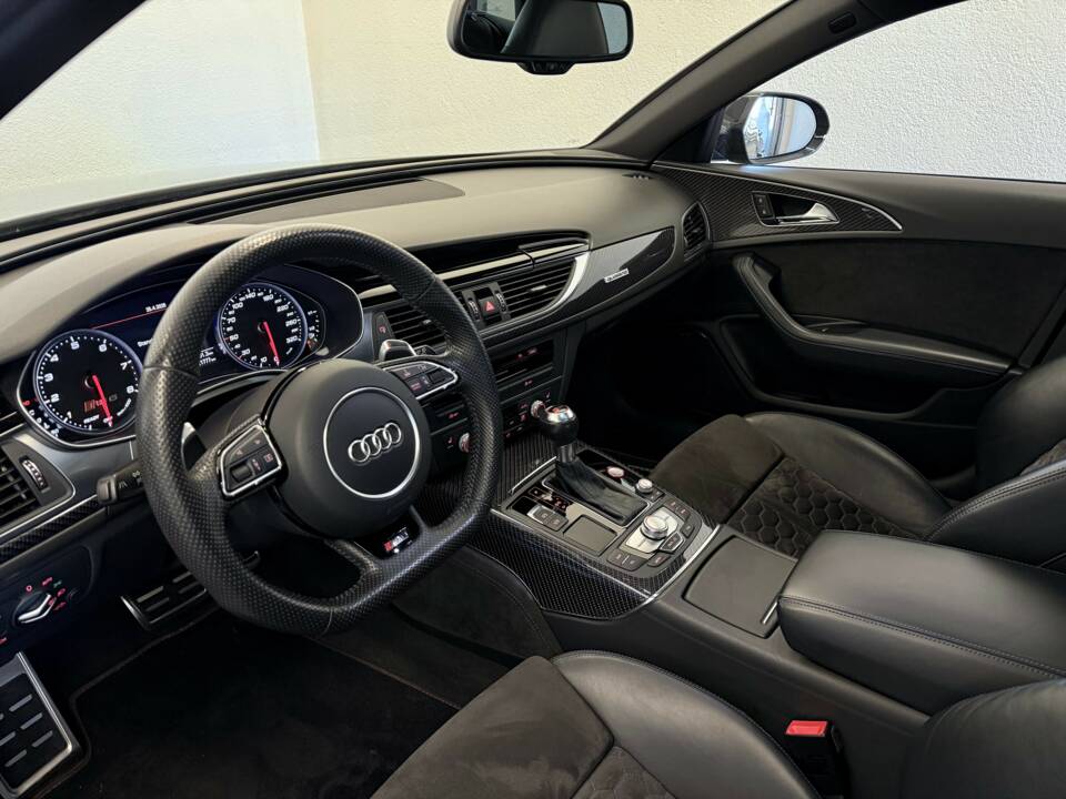Bild 16/28 von Audi RS6 Avant Performance (2017)