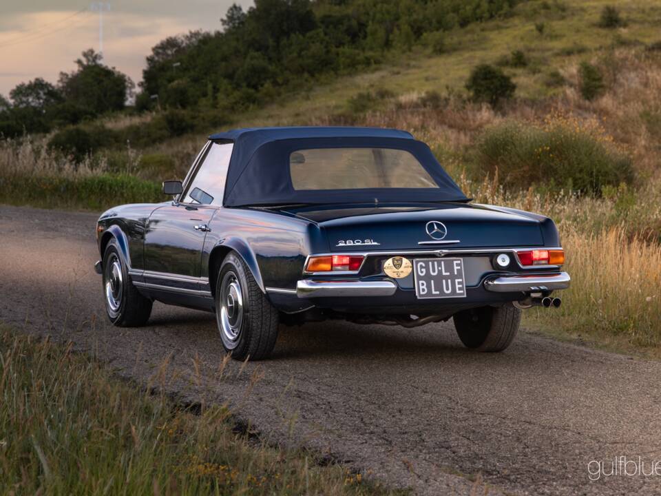 Image 72/79 de Mercedes-Benz 280 SL (1969)