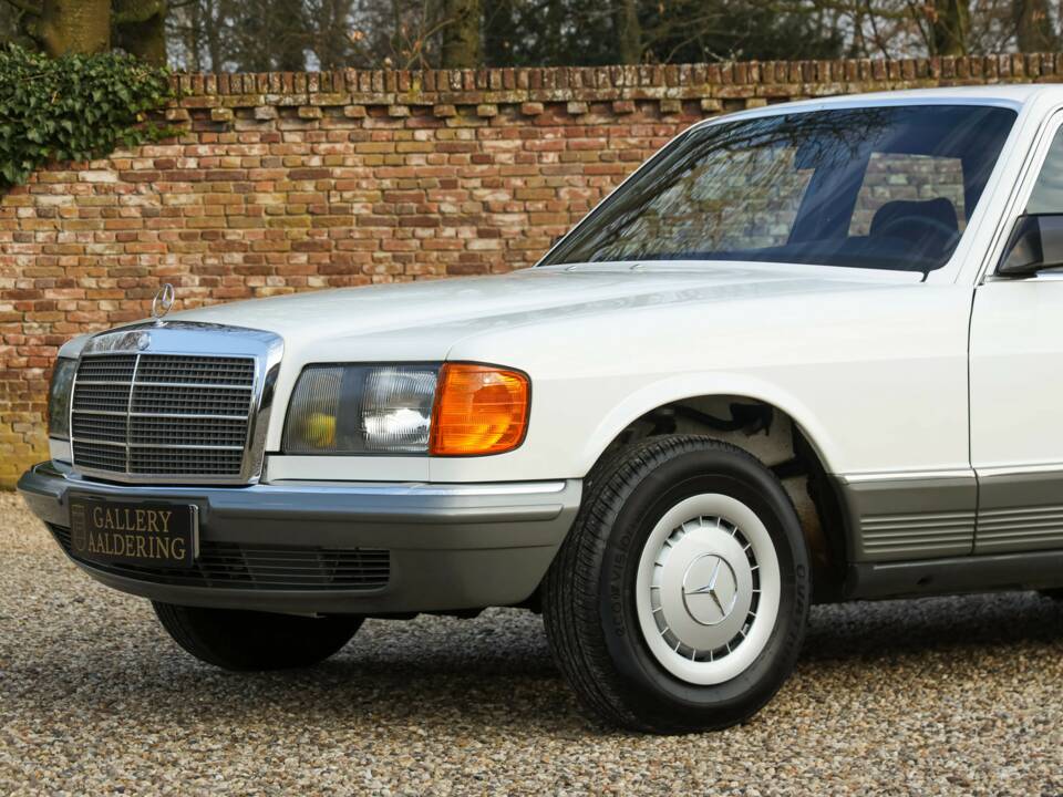 Image 29/50 de Mercedes-Benz 280 S (1988)