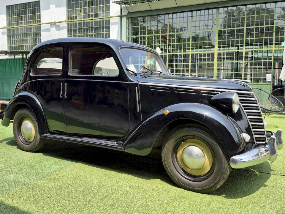 Image 7/47 of FIAT 1100 E (1952)