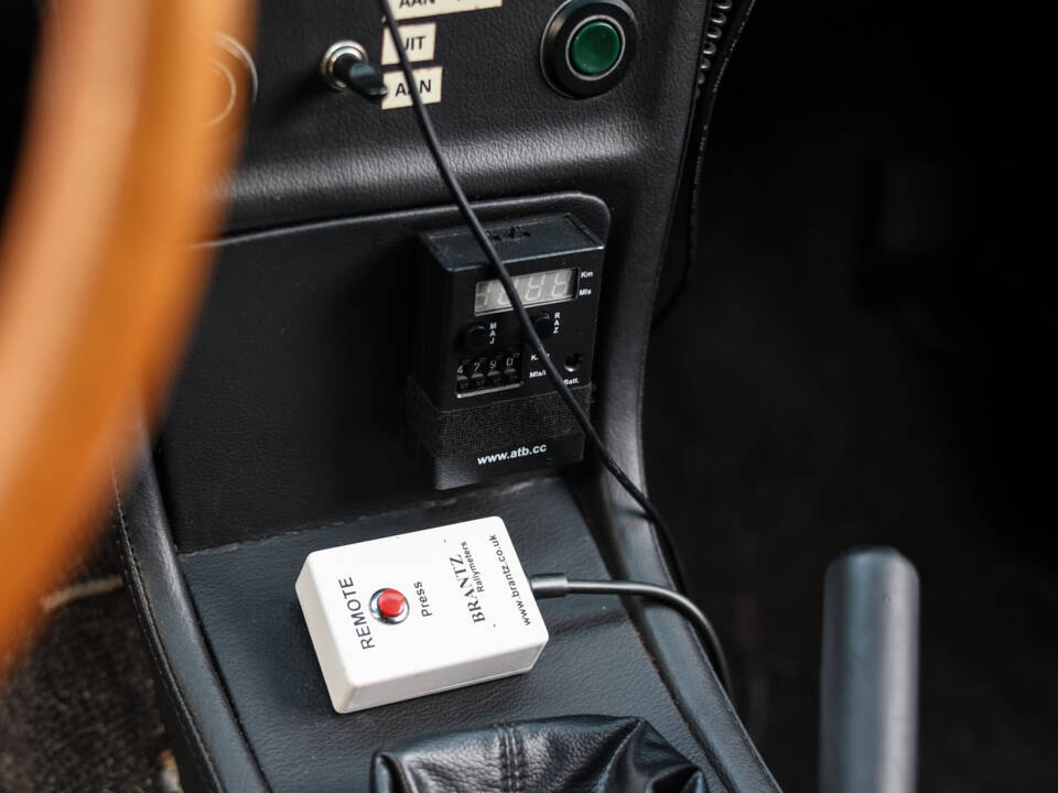 Image 20/80 de BMW 2002 (1975)