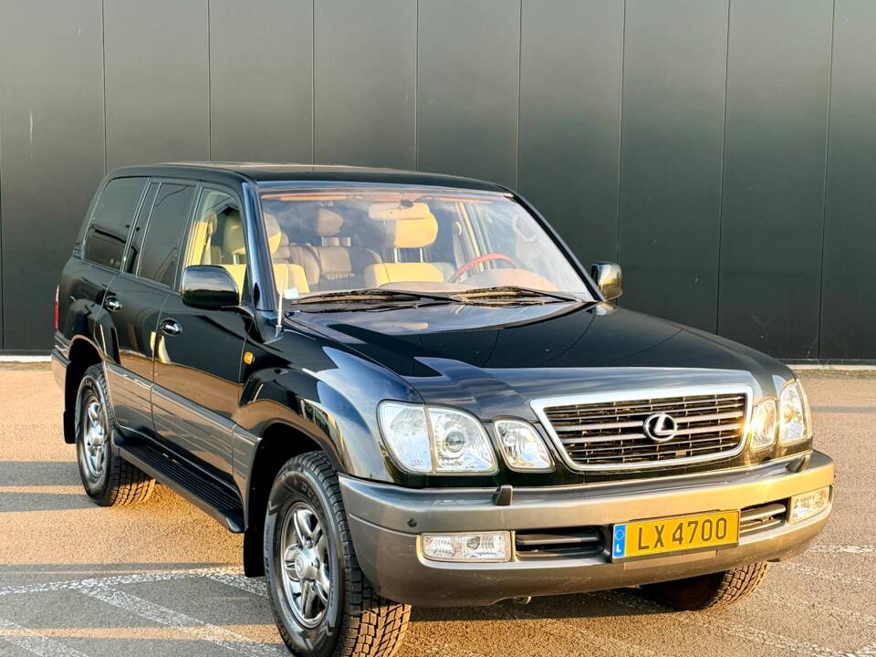 Image 4/32 of Lexus LX 470 (2003)