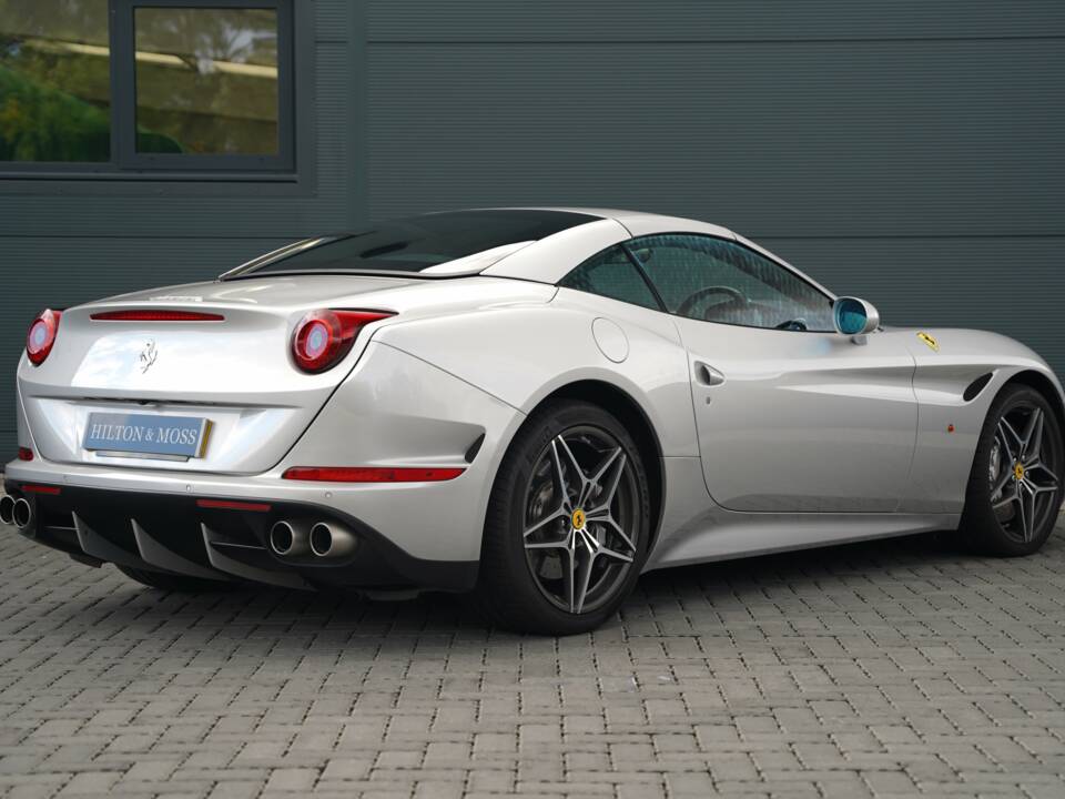 Bild 5/50 von Ferrari California T (2015)
