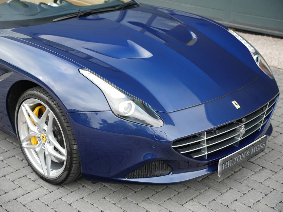 Image 29/50 of Ferrari California T (2015)
