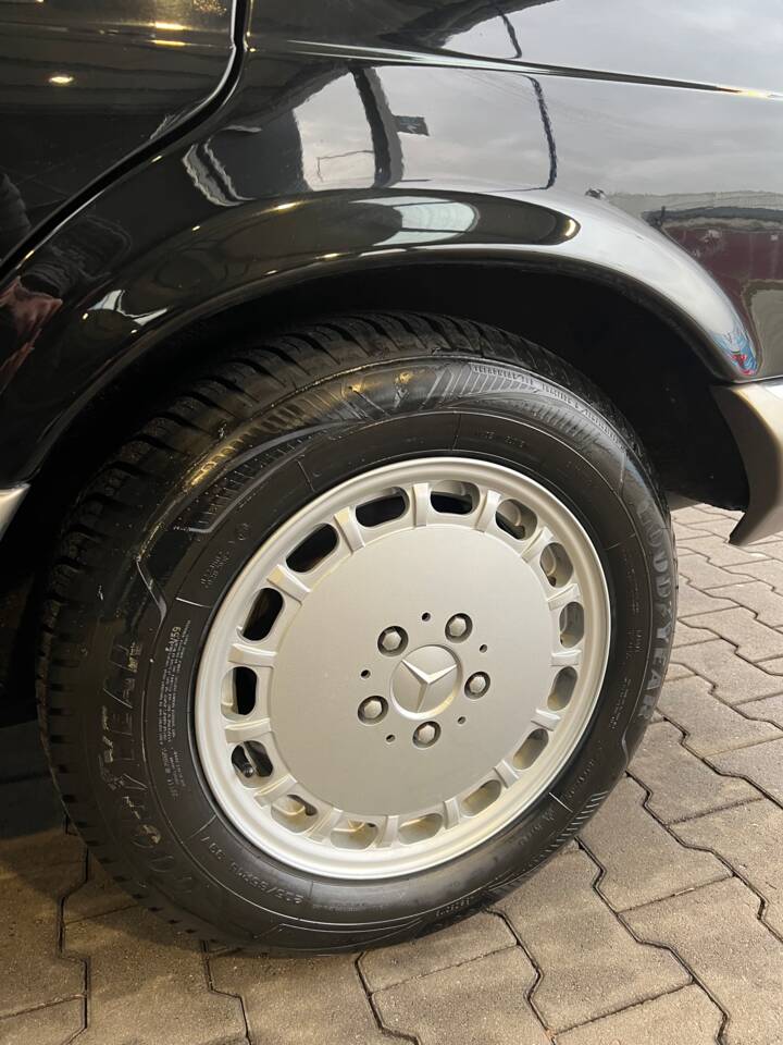 Bild 11/12 von Mercedes-Benz 380 SEL (1980)