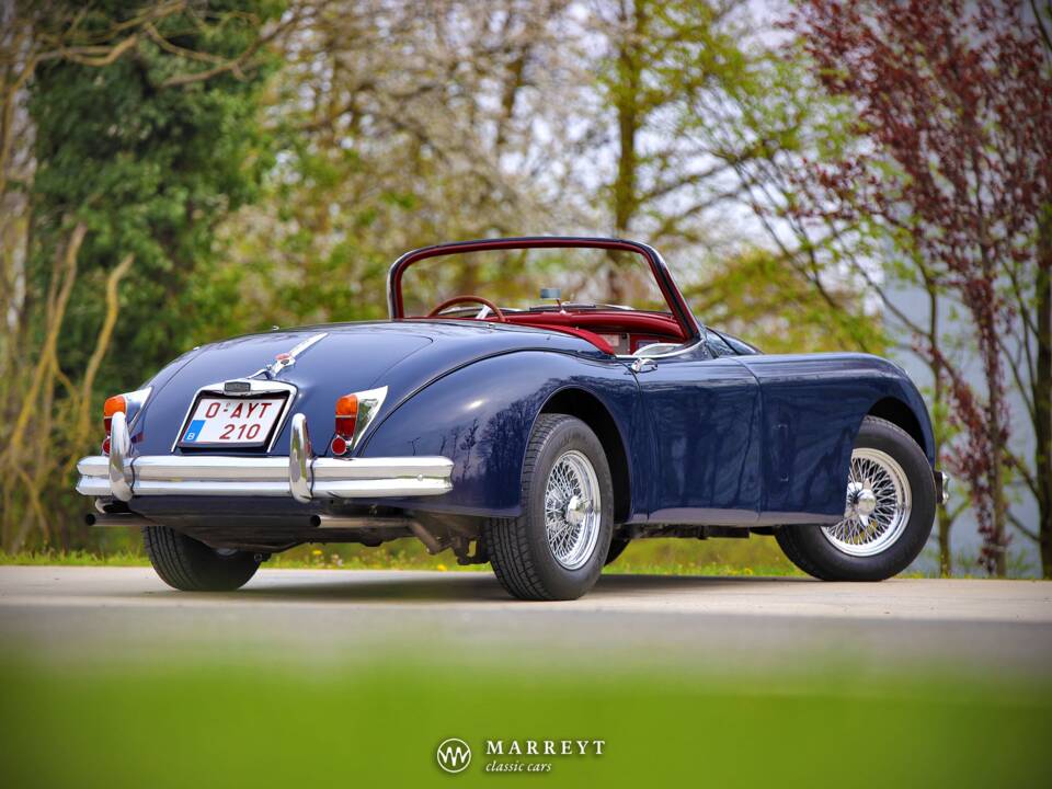 Image 3/78 of Jaguar XK 150 3.4 S OTS (1958)