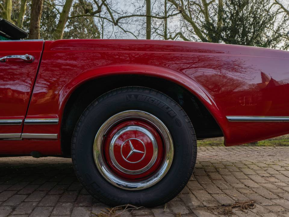 Imagen 18/50 de Mercedes-Benz 230 SL (1966)