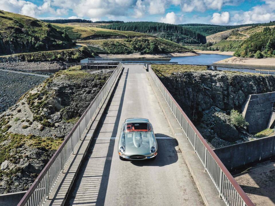 Bild 46/50 von Jaguar E-Type 3.8 Helm (1963)