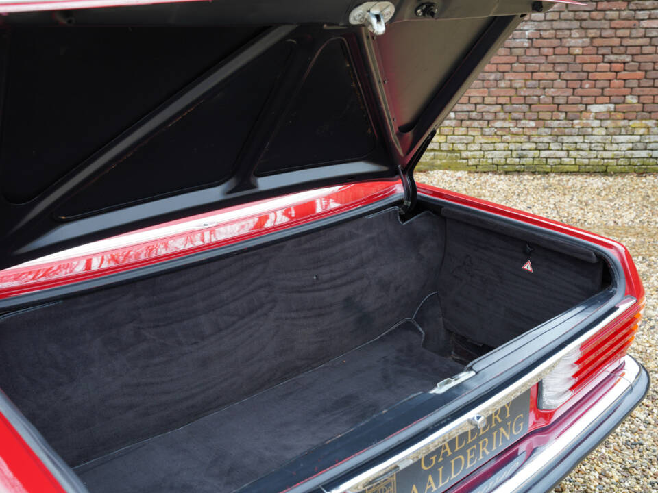 Image 22/50 of Mercedes-Benz 280 SL (1982)