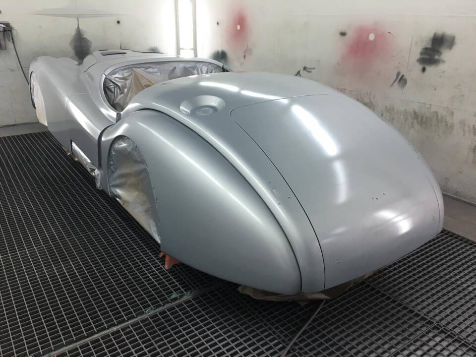 Image 5/26 of Jaguar XK 120 OTS (1952)