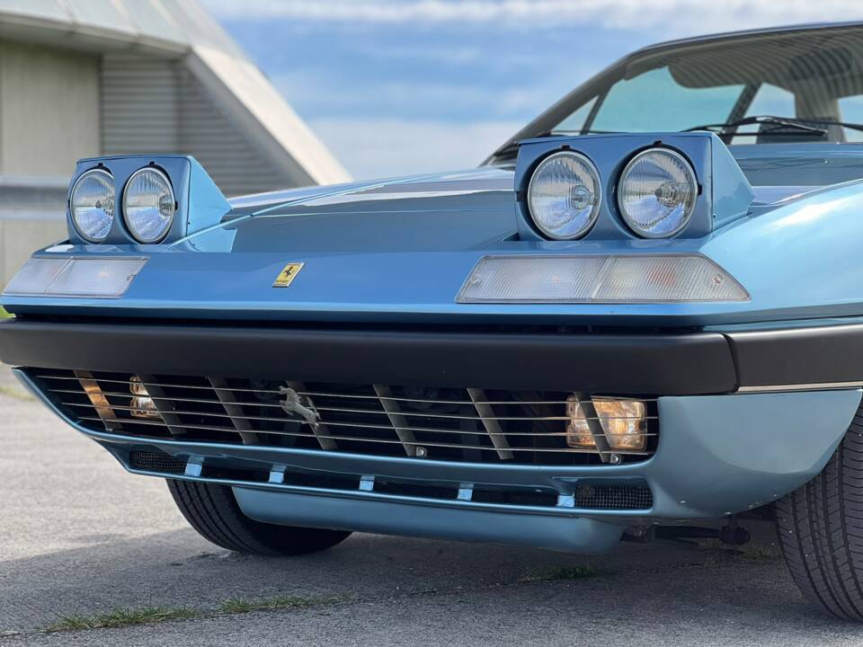 Bild 18/54 von Ferrari 365 GT4 2+2 (1975)