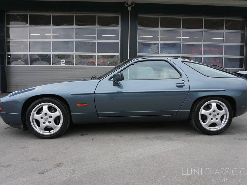 Immagine 4/46 di Porsche 928 S4 (1988)