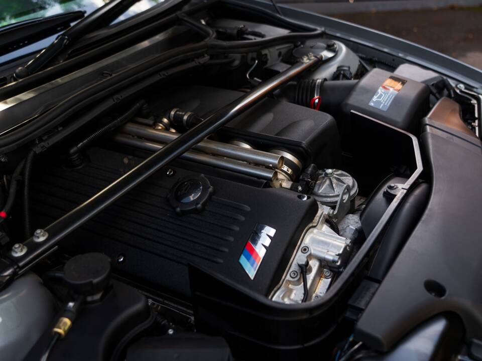 Immagine 27/70 di BMW M3 (2004)