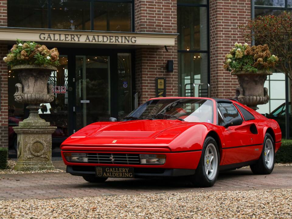 Immagine 22/50 di Ferrari 328 GTS (1986)
