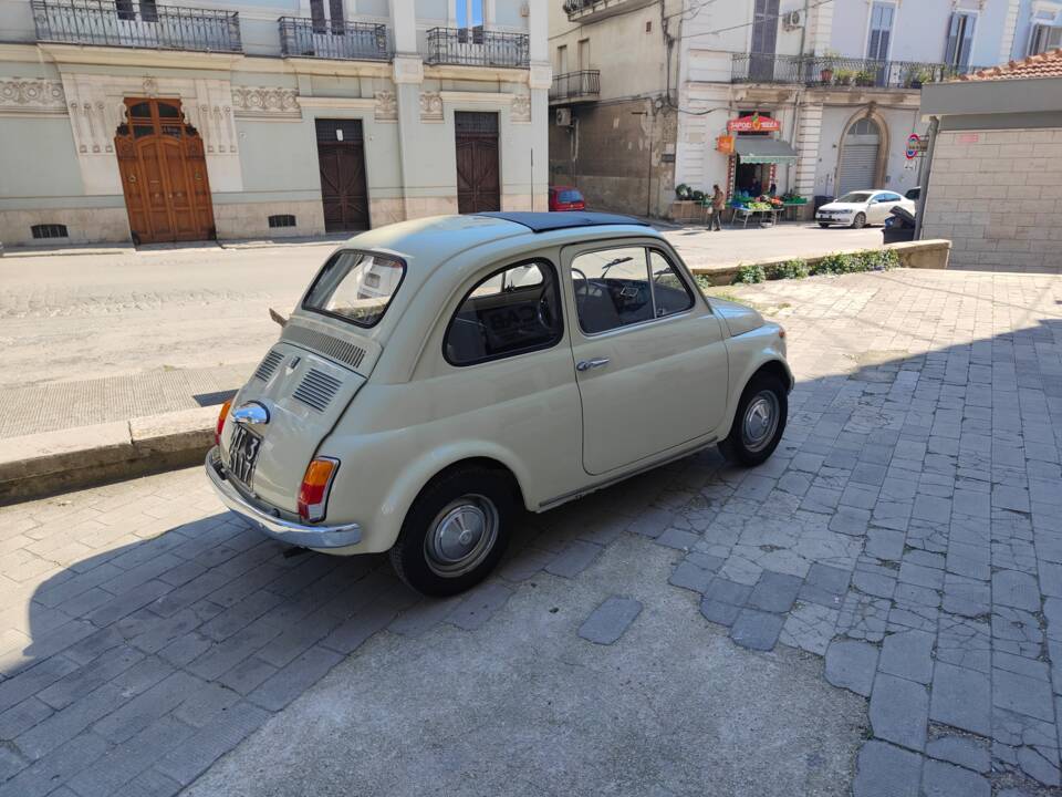 Image 19/21 of FIAT 500 L (1971)