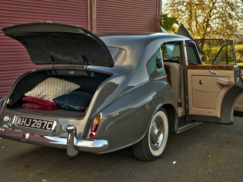 Image 21/50 of Rolls-Royce Silver Cloud III (1965)