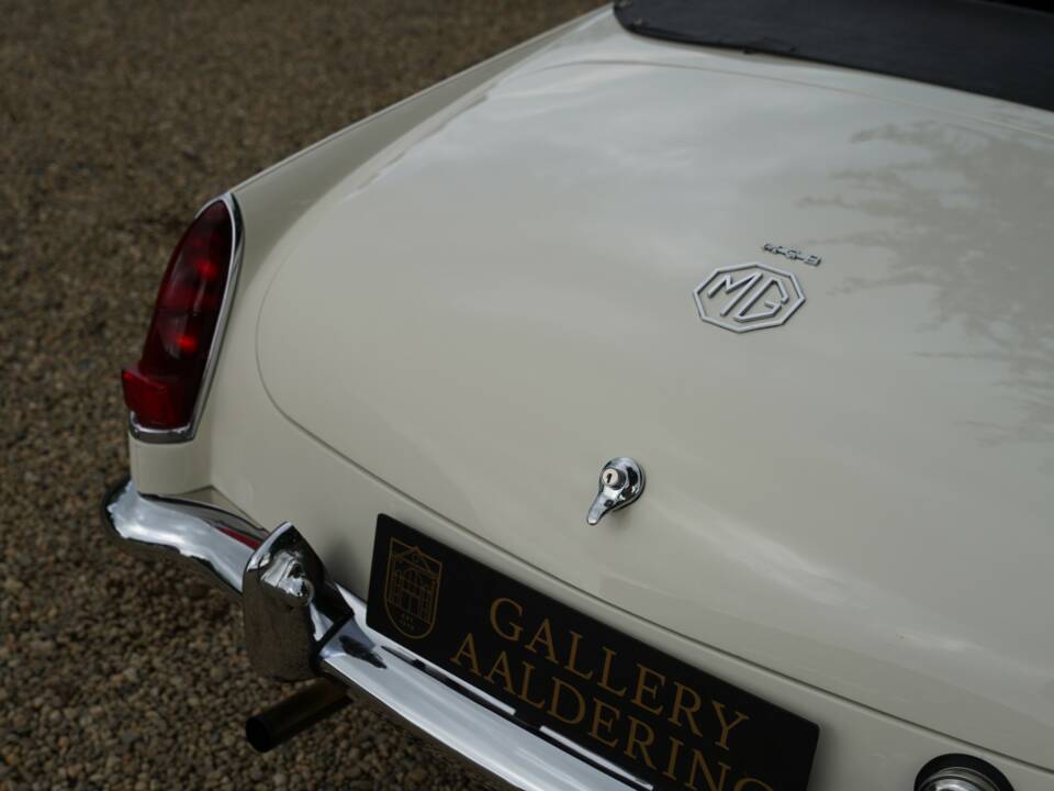 Bild 48/50 von MG MGB (1966)