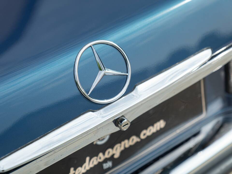 Image 29/50 de Mercedes-Benz 450 SL (1977)