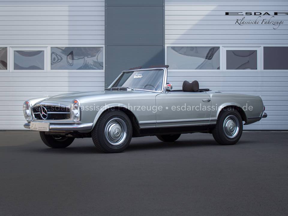 Image 1/26 of Mercedes-Benz 230 SL (1966)