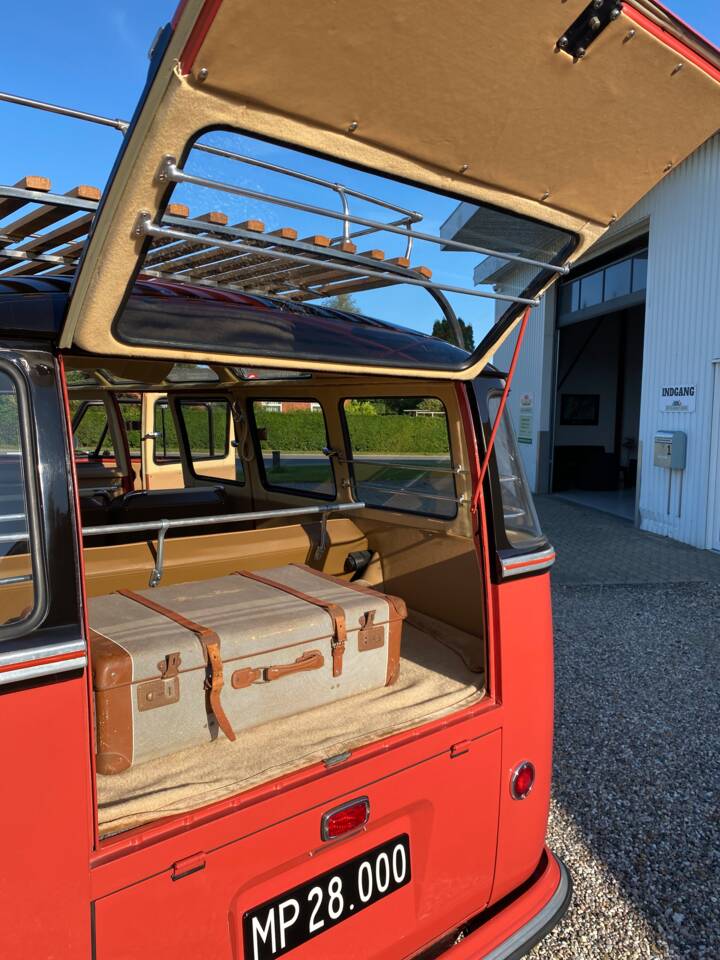 Immagine 13/61 di Volkswagen T1 Samba 1.2 (1958)