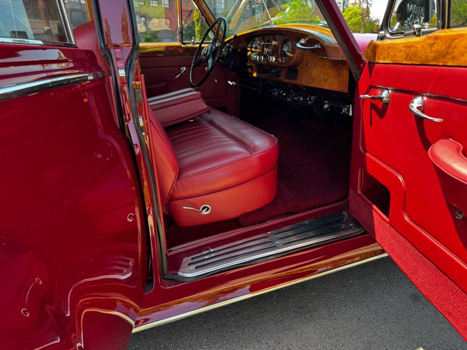Image 55/81 of Bentley S 1 (1959)