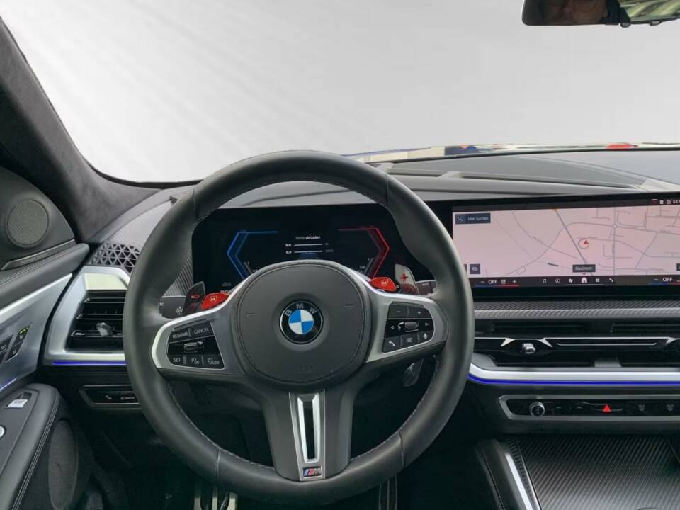 Image 6/10 of BMW XM 50e (2024)