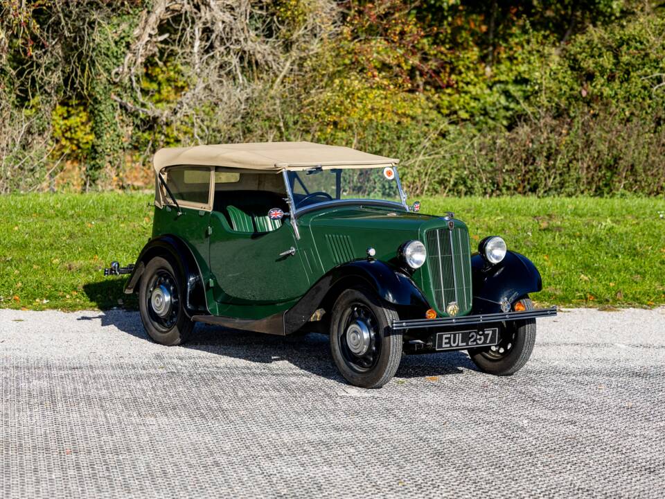 Image 46/50 of Morris Eight (1937)