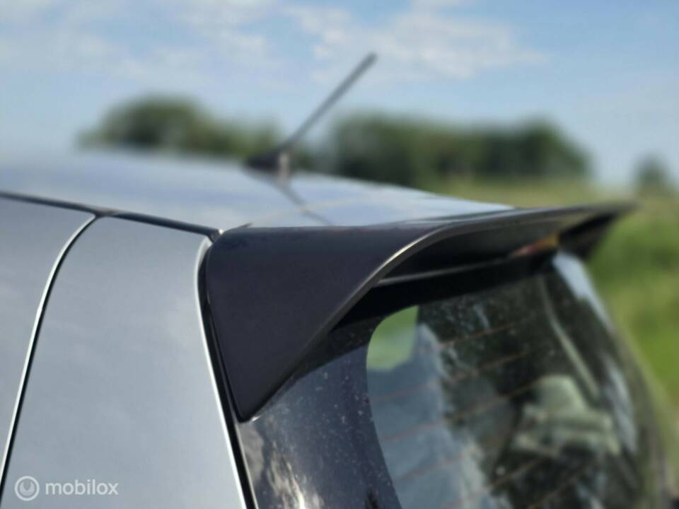 Immagine 5/40 di Suzuki Swift 1.3 (2007)